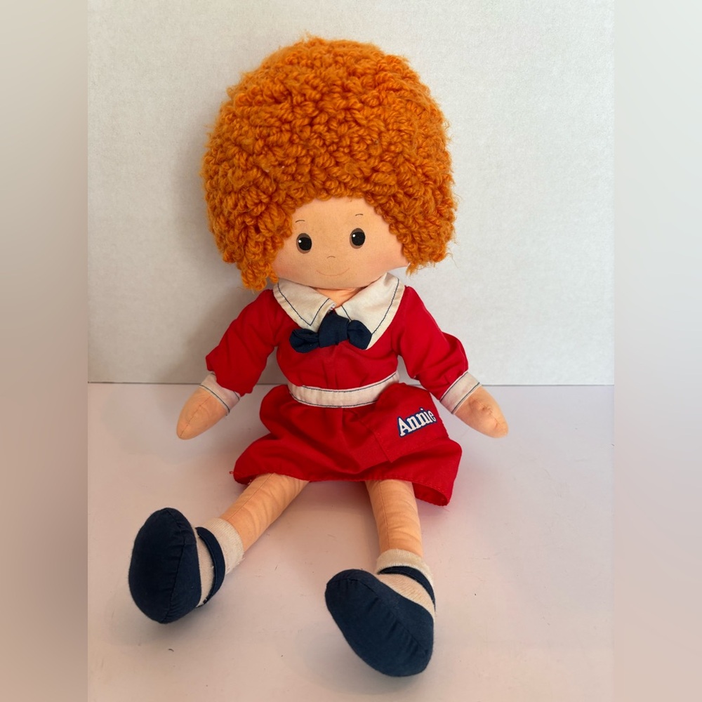 Vtg Knickerbocker Little Orphan Annie Plush Doll 1982